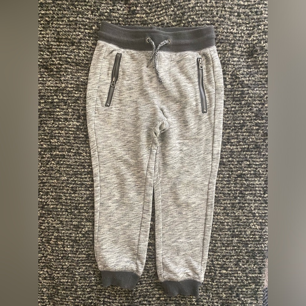 Kids gray sweatpants